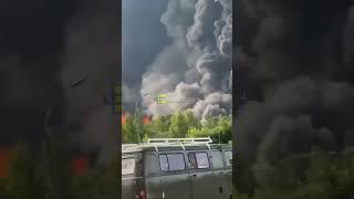 Dziesiątki dronów nad Rosją. Płonie kluczowy magazyn paliw dla armii